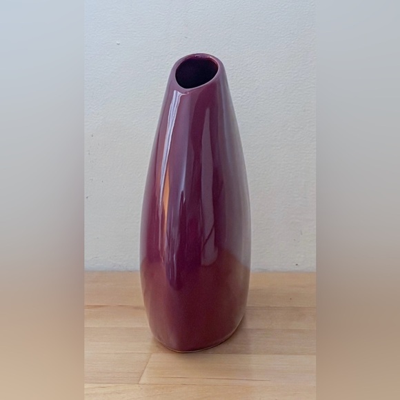Vintage Asymmetrical Rim Maroon Vase Pottery Art Deco Romance Farmhouse MCM - Picture 4 of 8
